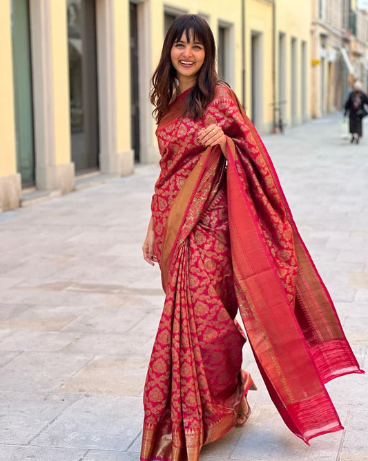 Elegant Ethnic Red Pure Soft Silk Saree with Moiety Blouse