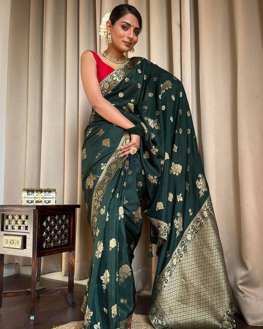 Green Pure Soft Silk Saree With Twirling Blouse Piece