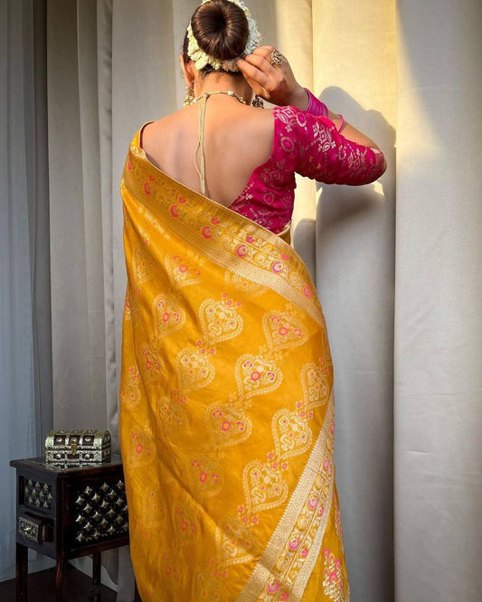 Luminous Yellow Silk Saree Set with Twirling Blouse Piece