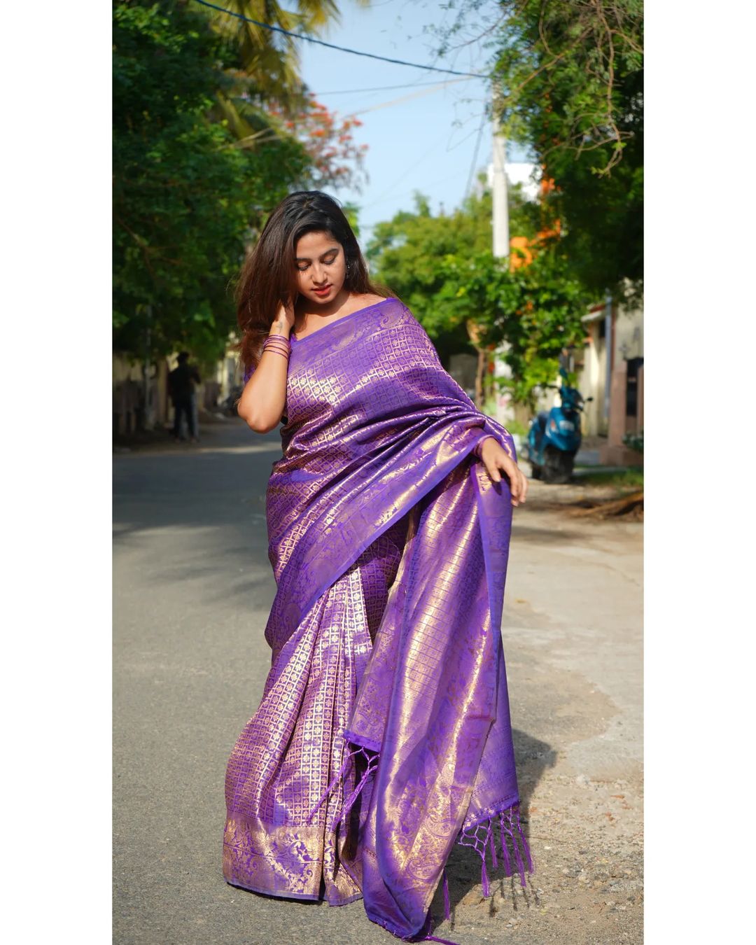 Regal Royal Blue Pure Kota Silk Saree with Lovely Blouse Piece