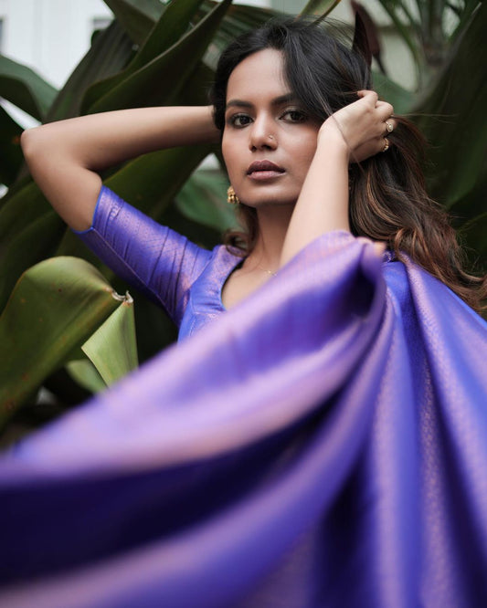 Stunning Blue Pure Soft Silk Saree with Twirling Blouse Piece