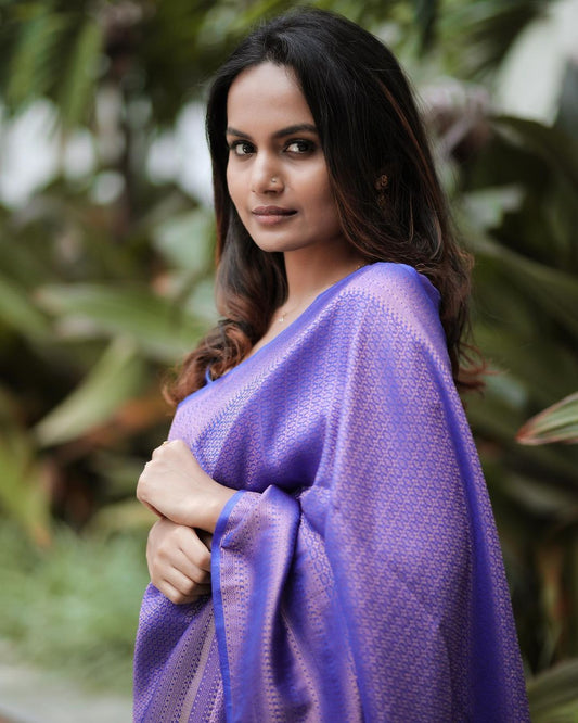 Stunning Blue Pure Soft Silk Saree with Twirling Blouse Piece